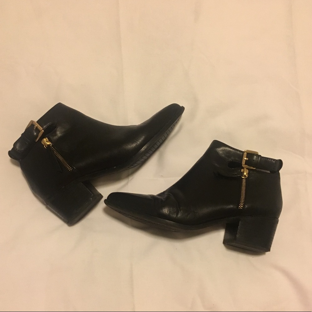 Geox black and gold booties
